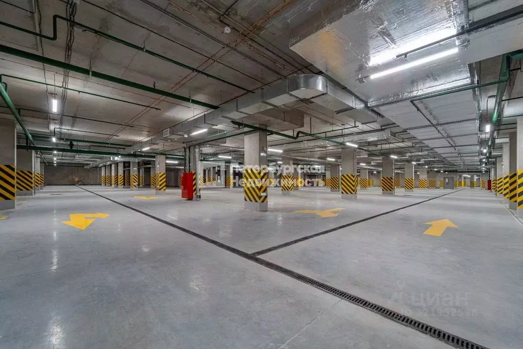 Гараж в Санкт-Петербург Уральская ул., 23 (13 м) - Фото 1