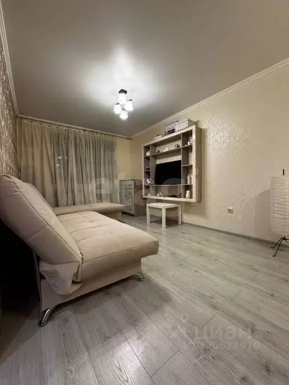 1-к кв. Татарстан, с. Высокая Гора ул. Большая Красная, 44 (33.0 м) - Фото 1