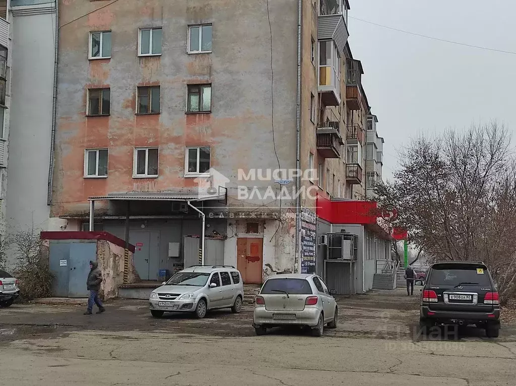 Помещение свободного назначения в Омская область, Омск Ипподромная ... - Фото 0