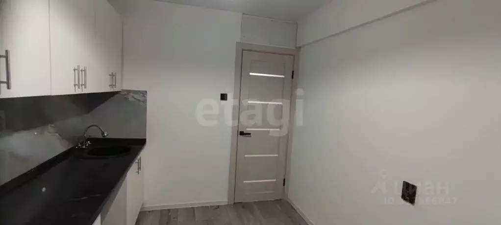 3-к кв. Брянская область, Брянск ул. Ромашина, 35 (61.2 м) - Фото 1