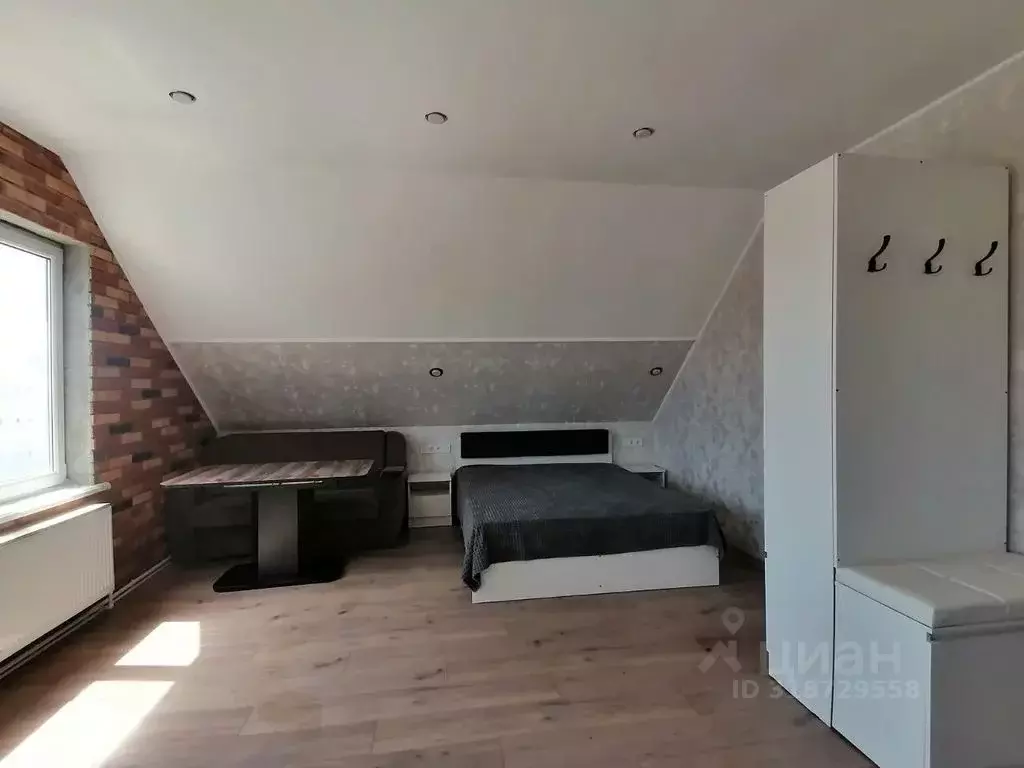 Студия Крым, Судак проезд Земляничный, 18 (30.0 м) - Фото 1