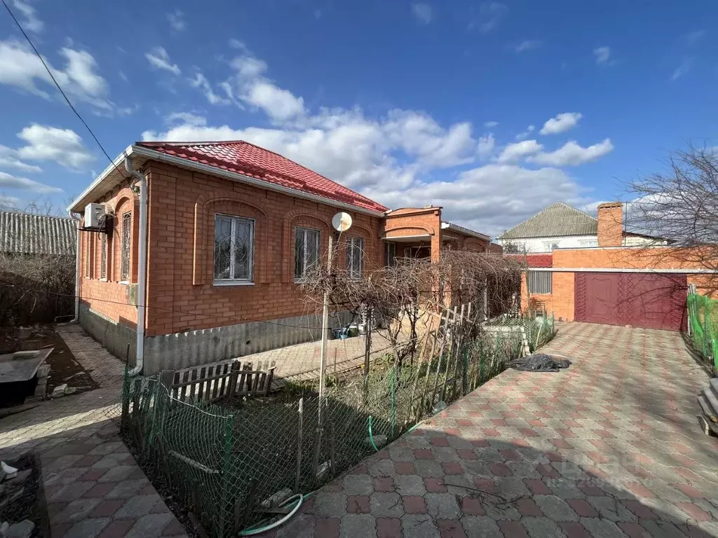 Дом в Краснодарский край, Лабинск Хлеборобный проезд, 14 (82 м) - Фото 2