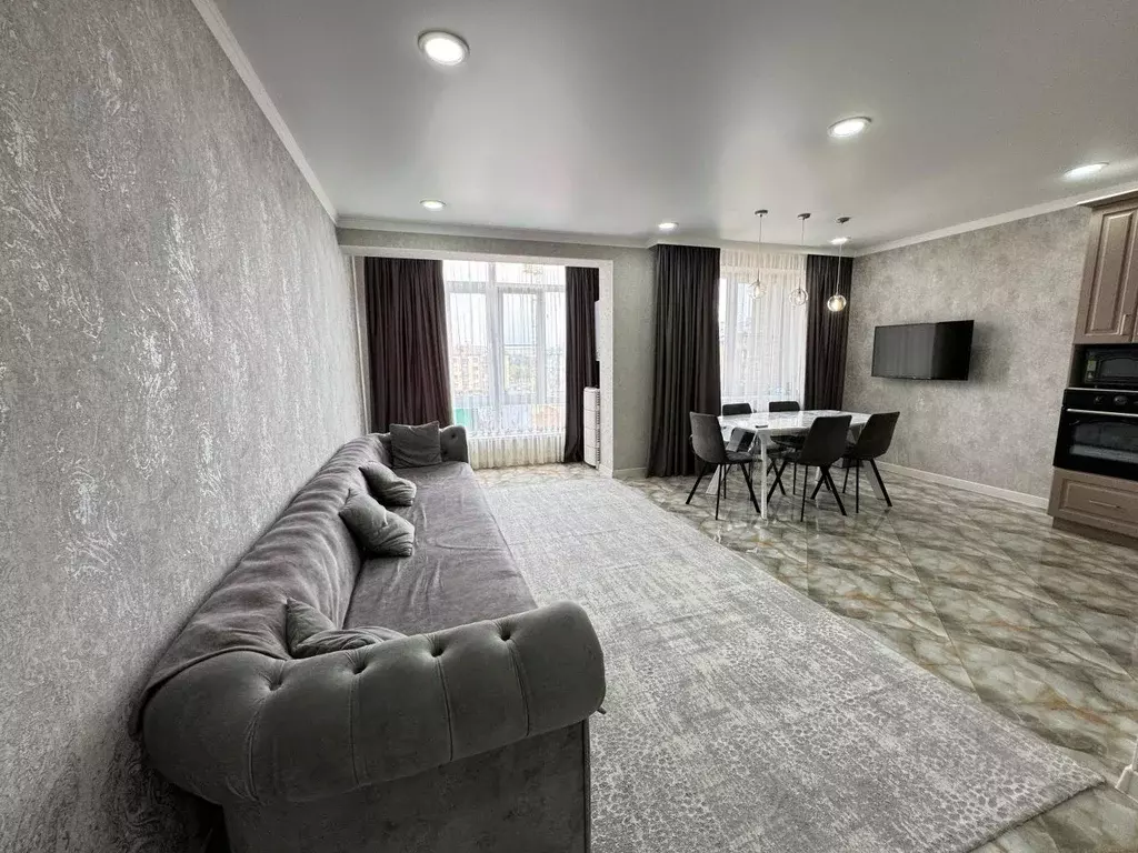 4-к кв. Северная Осетия, Владикавказ ул. Шамиля Джикаева, 3А (143.0 м) - Фото 1