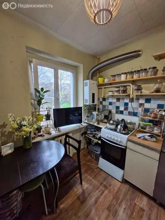 2-комнатная квартира: Ессентуки, улица Пушкина, 124 (31.7 м) - Фото 1