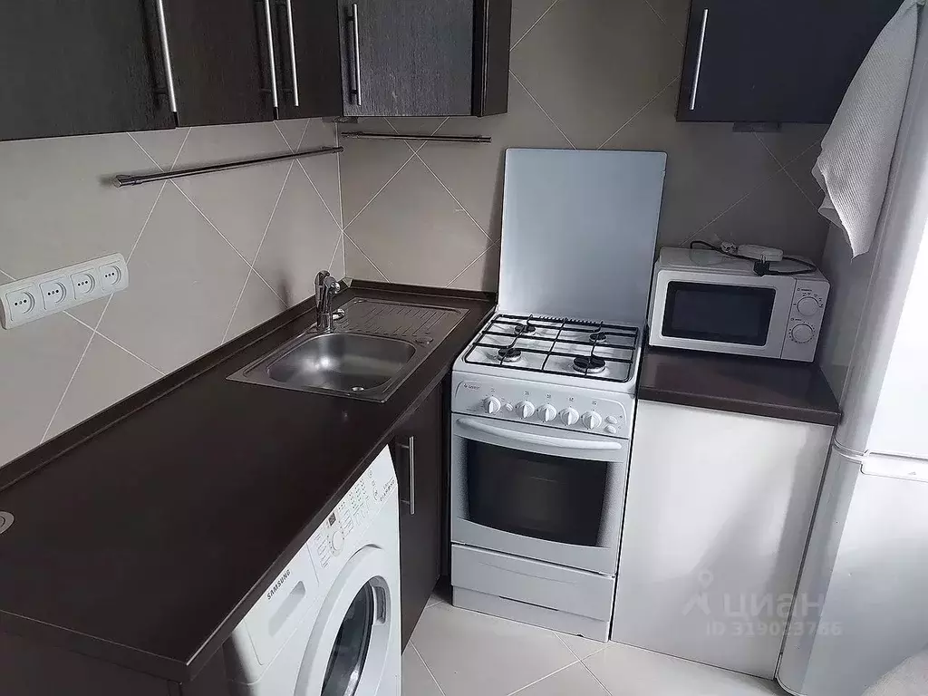 1-к кв. Москва Наро-Фоминская ул., 11 (30.0 м) - Фото 1