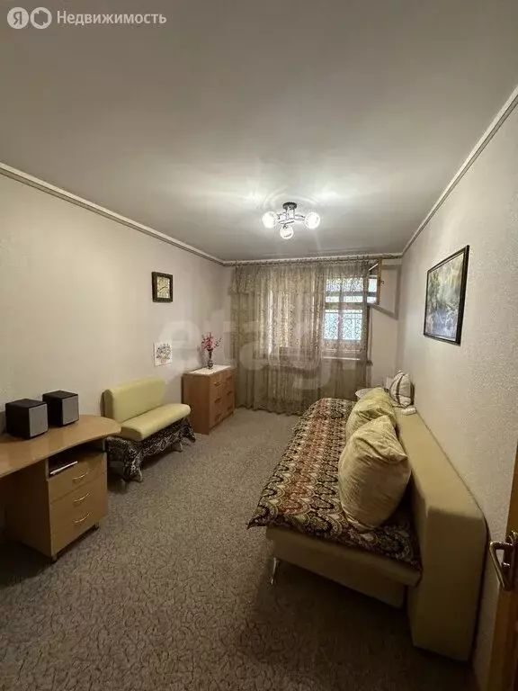 4-комнатная квартира: Евпатория, улица 60 лет ВЛКСМ, 28 (75.9 м) - Фото 1