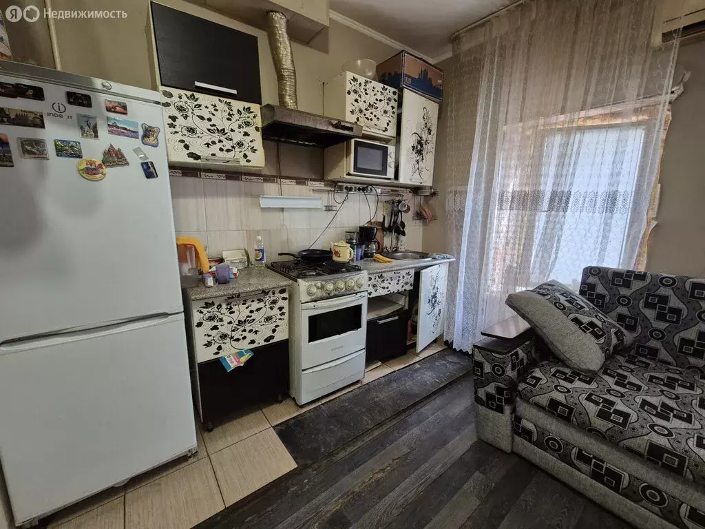 1-комнатная квартира: Астрахань, улица Дарвина, 3 (30 м) - Фото 1