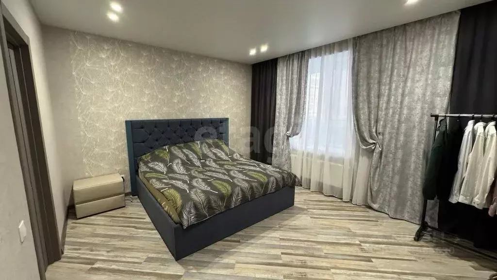 3-к кв. Тюменская область, Тюмень ул. Тимофея Кармацкого, 11к2 (108.0 ... - Фото 0