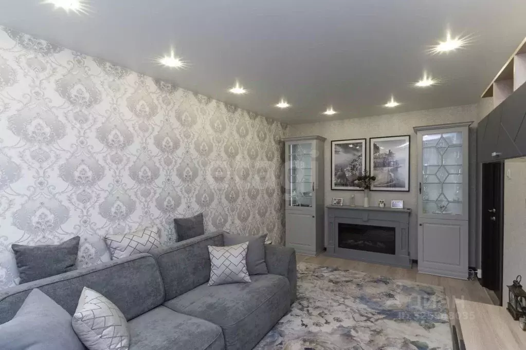 2-к кв. Тюменская область, Тюмень ул. Мельникайте, 135 (50.7 м) - Фото 1