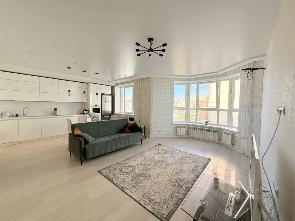 3-к кв. Оренбургская область, Оренбург ул. Поляничко, 10 (105.0 м) - Фото 1