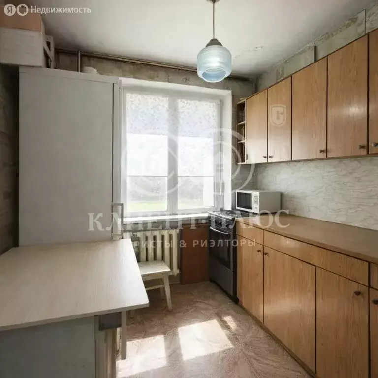 4-комнатная квартира: Корсаков, улица Калинина, 9 (60.8 м) - Фото 1