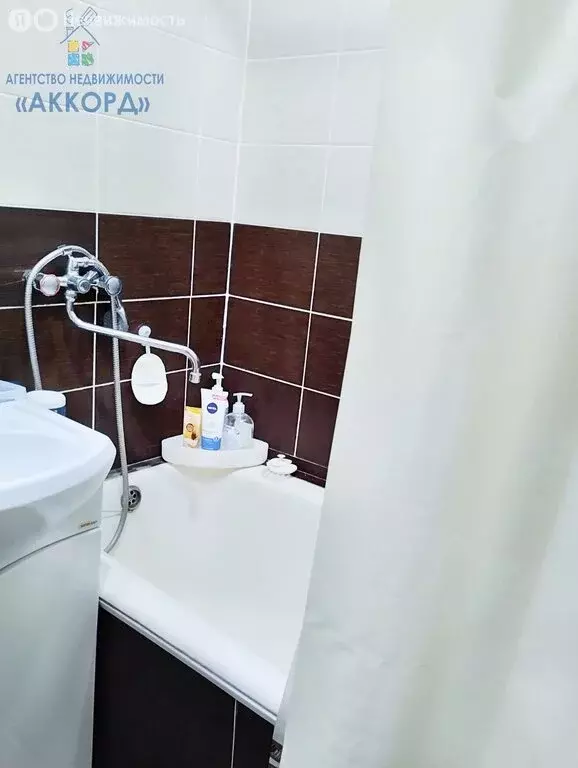 1-комнатная квартира: Бийск, улица Александра Пушкина, 188к4 (31 м) - Фото 0