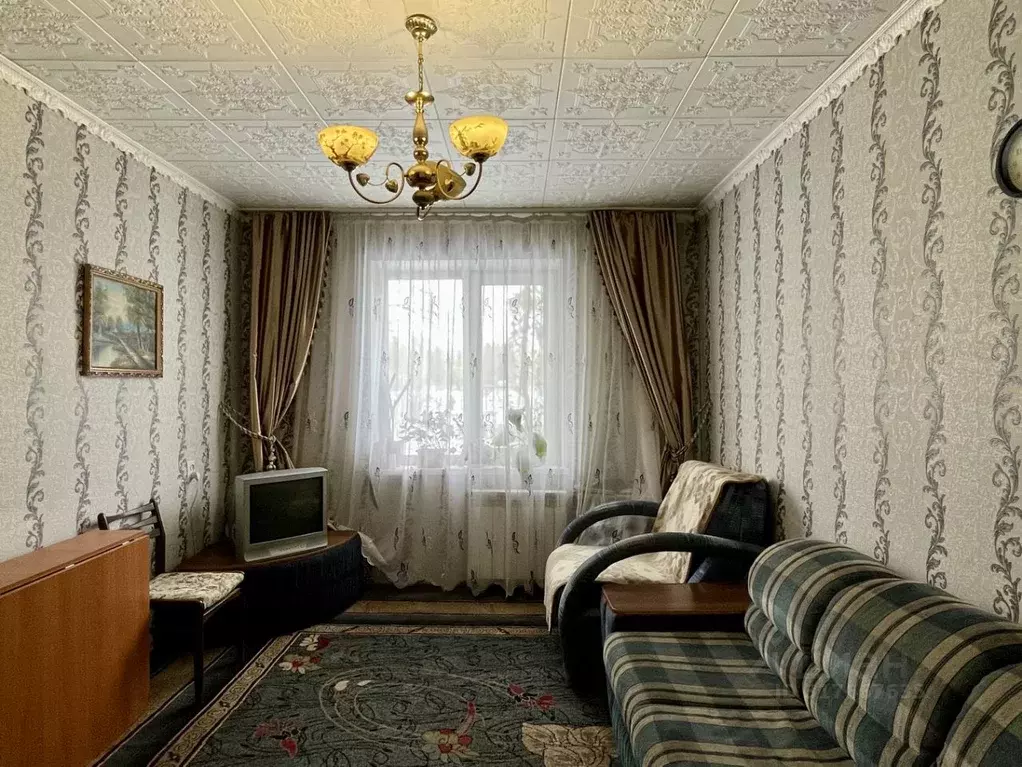 3-к кв. Омская область, Омск просп. Мира, 102 (62.2 м) - Фото 0