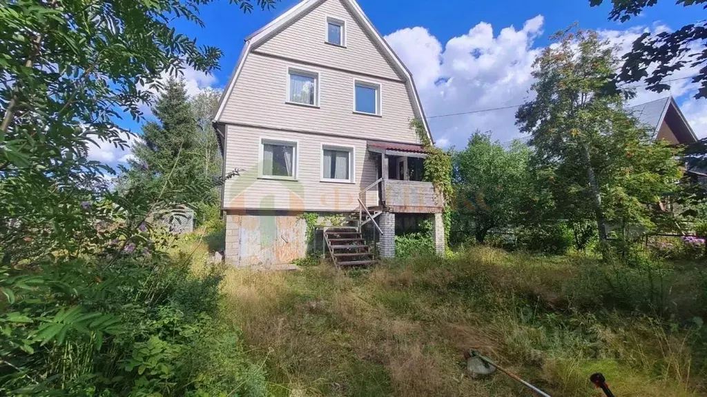 Дом в Ленинградская область, Выборгский район, Рощинское городское ... - Фото 1