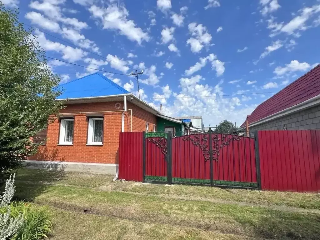 Дом в Омская область, Омск Средняя ул. (83 м) - Фото 1