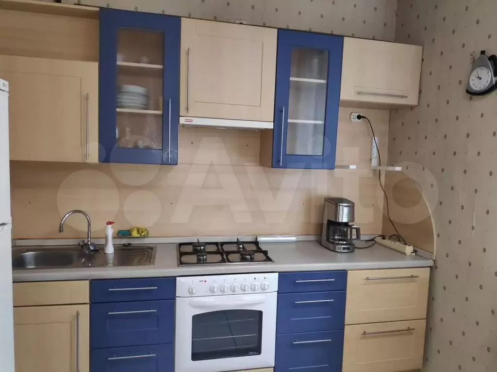 2-к. квартира, 58 м, 2/4 эт. - Фото 0