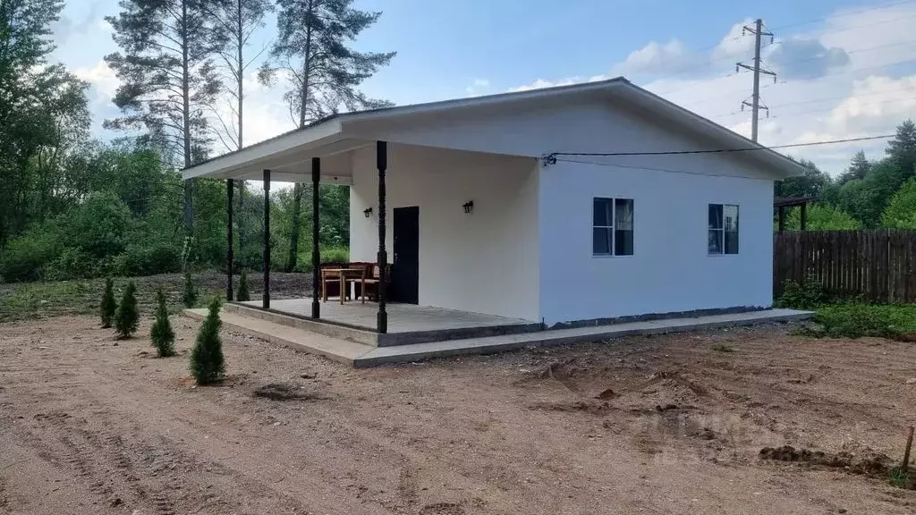 Дом в Ленинградская область, Лужский район, Скребловское с/пос, пос. ... - Фото 2