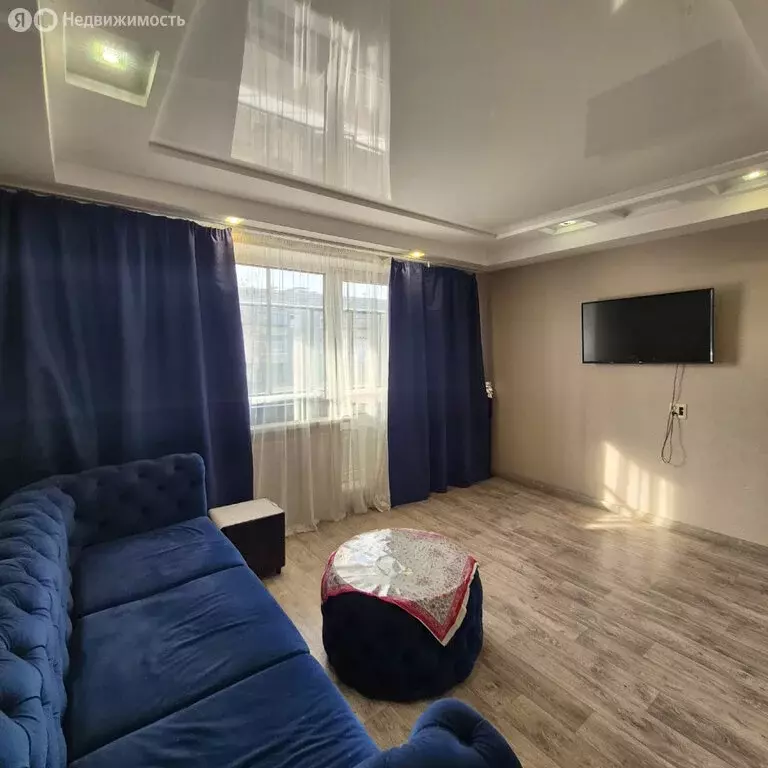 3-комнатная квартира: Чебаркуль, Электростальская улица, 32 (65 м) - Фото 1