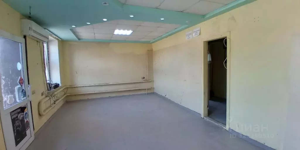 Торговая площадь в Саратовская область, с. Усть-Курдюм ул. ... - Фото 2