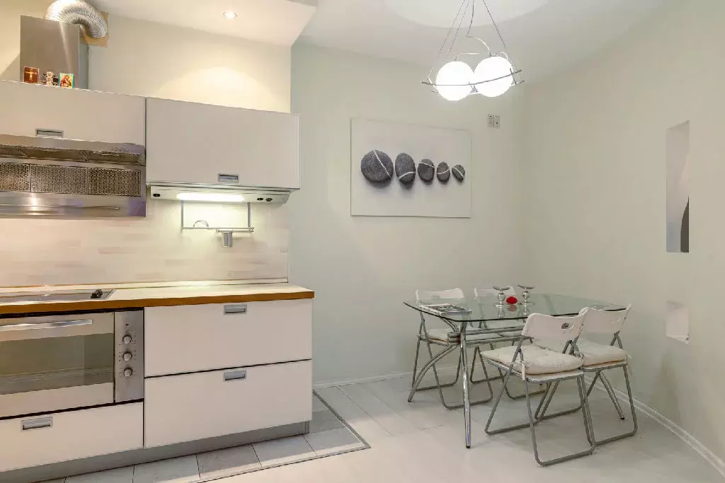 Продается 4-комнатная квартира - Фото 1