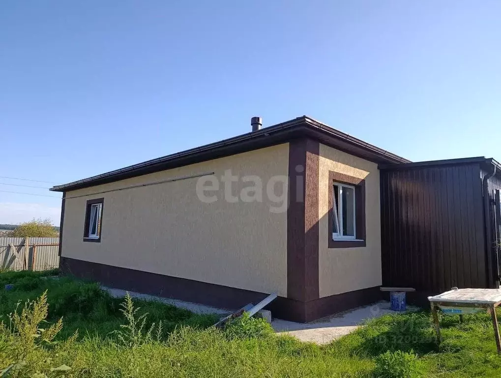 Дом в Белгородская область, Белгородский район, Беловское с/пос, с. ... - Фото 1