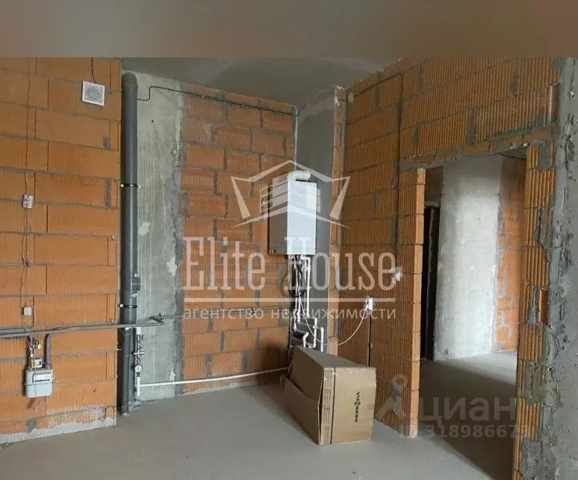 2-к кв. Калужская область, Калуга Высокая ул., 2А (69.71 м) - Фото 1