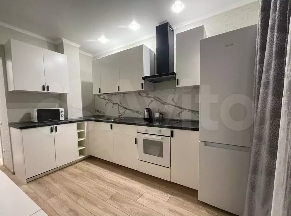 1-к. квартира, 40 м, 5/10 эт. - Фото 0