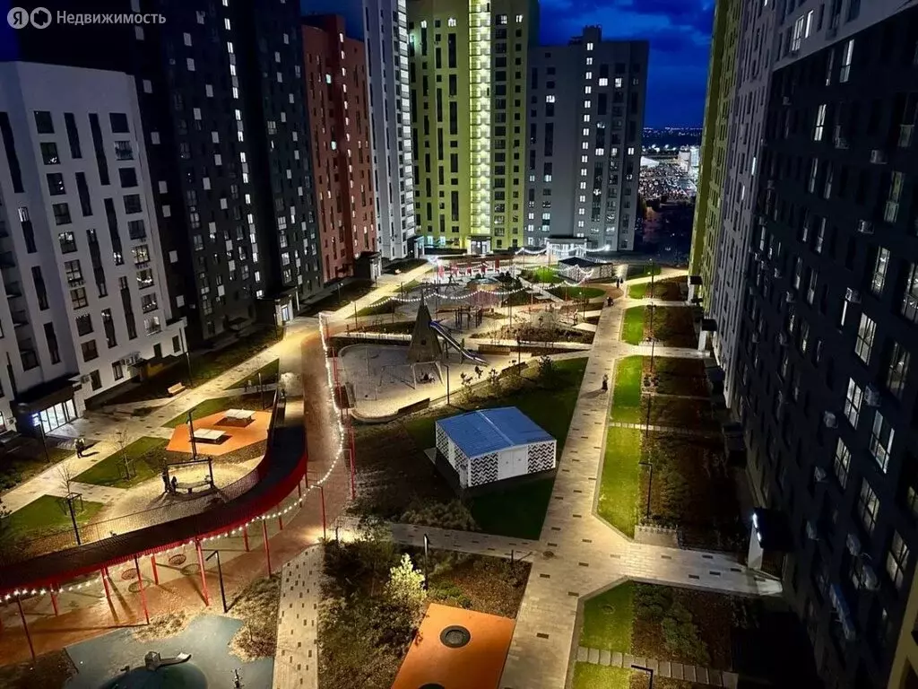 3-комнатная квартира: Курск, улица Энгельса, 115/5 (82.4 м) - Фото 1