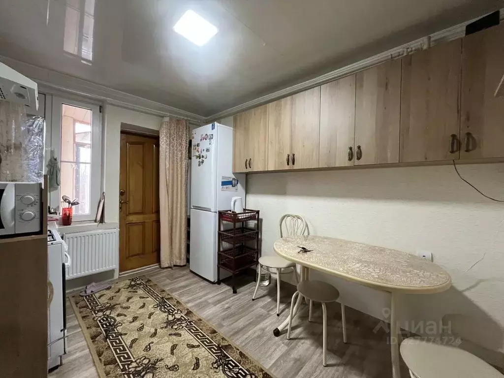 2-к кв. Краснодарский край, Апшеронский район, Нефтегорск пгт ... - Фото 1