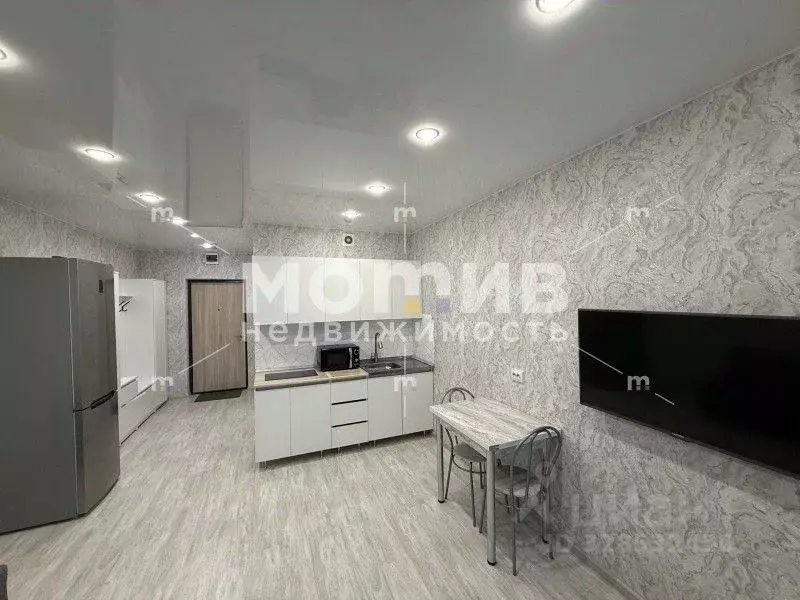 Студия Тюменская область, Тюмень ул. Тимофея Чаркова, 28 (25.0 м) - Фото 1