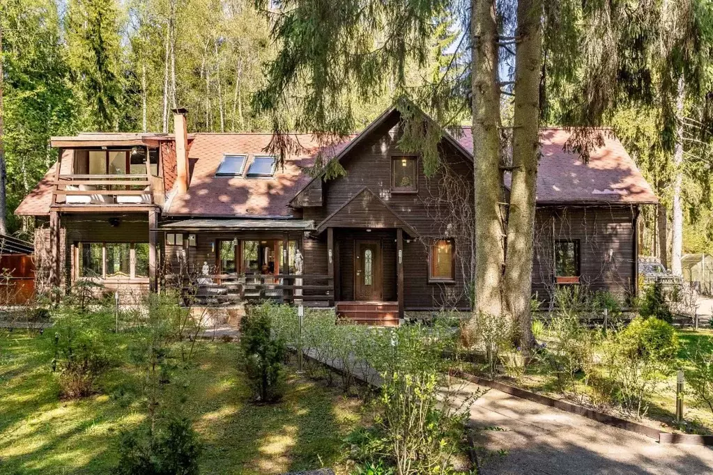 Дом в Санкт-Петербург пос. Комарово, ш. Приморское, 479 (250 м) - Фото 1