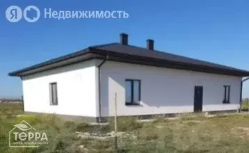 Дом в село Уютное, Песочная улица, 11 (166.8 м) - Фото 0