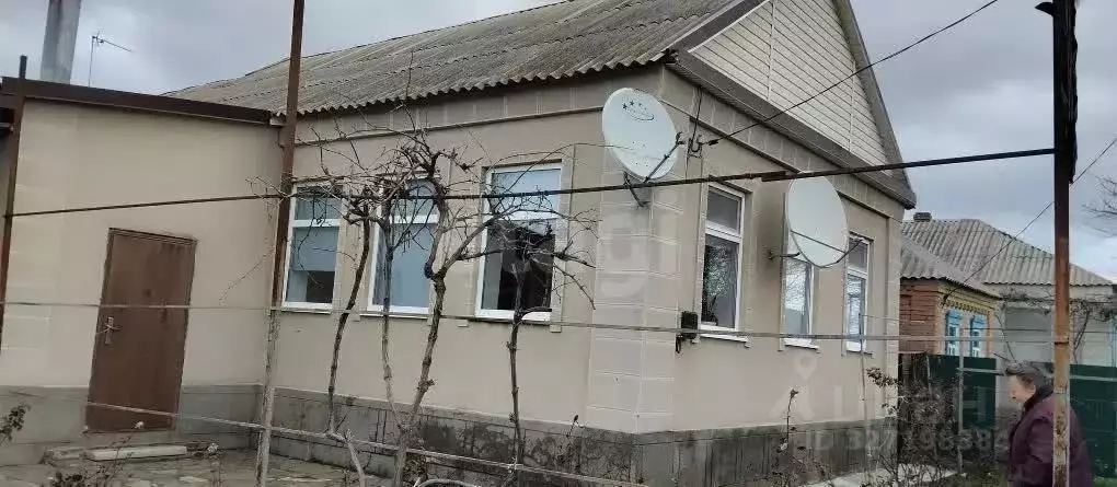 Дом в Ростовская область, с. Песчанокопское ул. Спортивная (95 м) - Фото 1