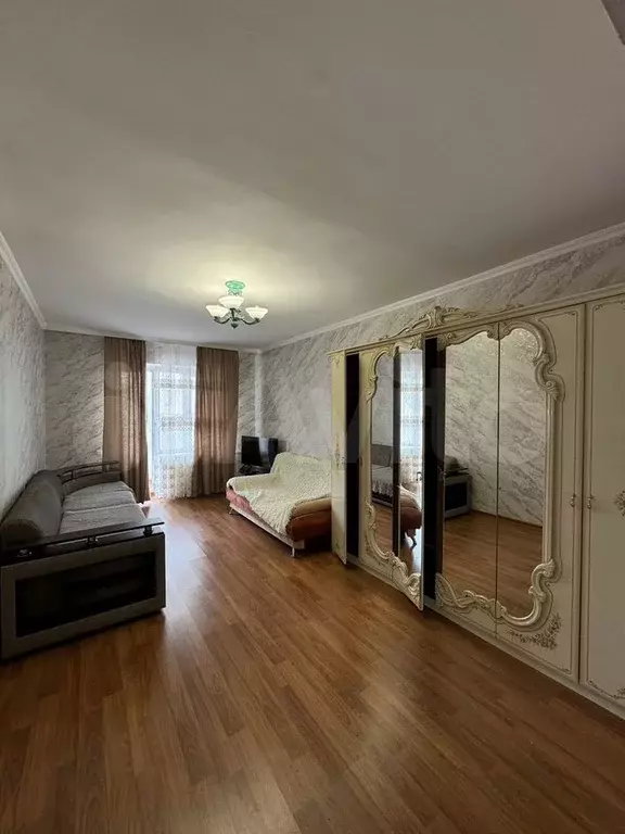2-к. квартира, 65 м, 1/6 эт. - Фото 1