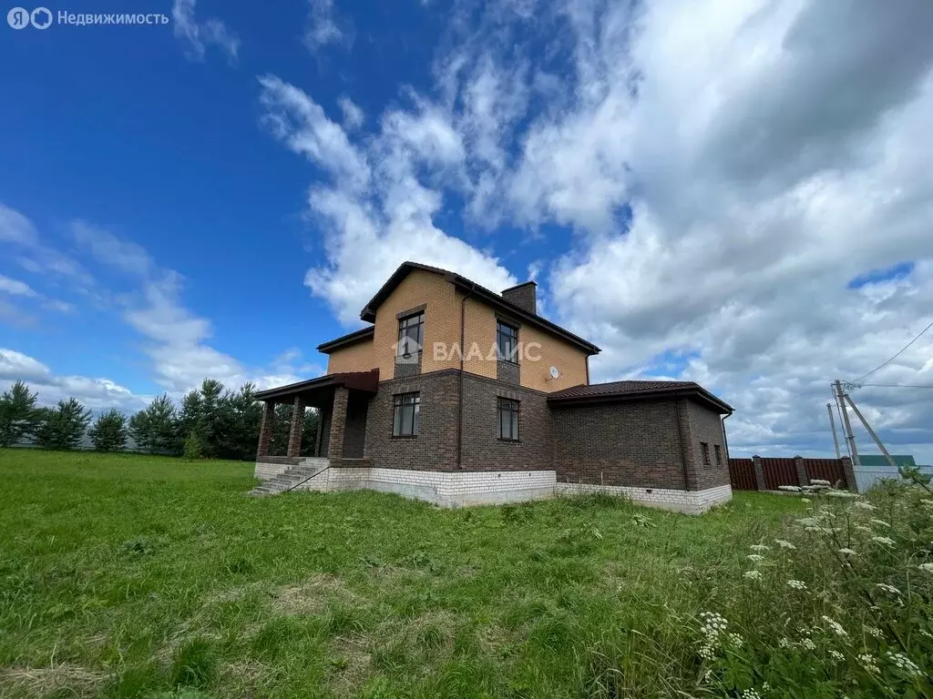 Дом в Смоленский муниципальный округ, деревня Корюзино (304.3 м) - Фото 1