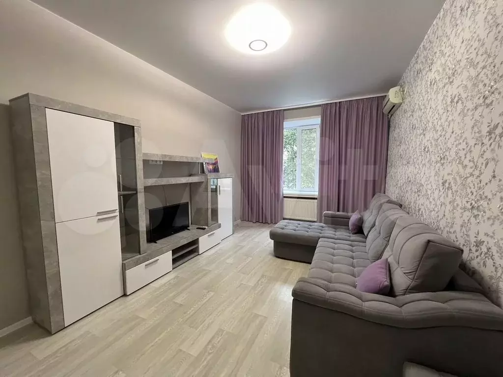2-к. квартира, 55 м, 2/5 эт. - Фото 0
