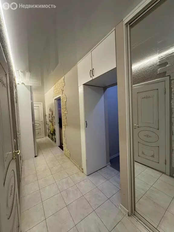 2-комнатная квартира: Тюмень, улица Николая Фёдорова, 17к1 (58.8 м) - Фото 1