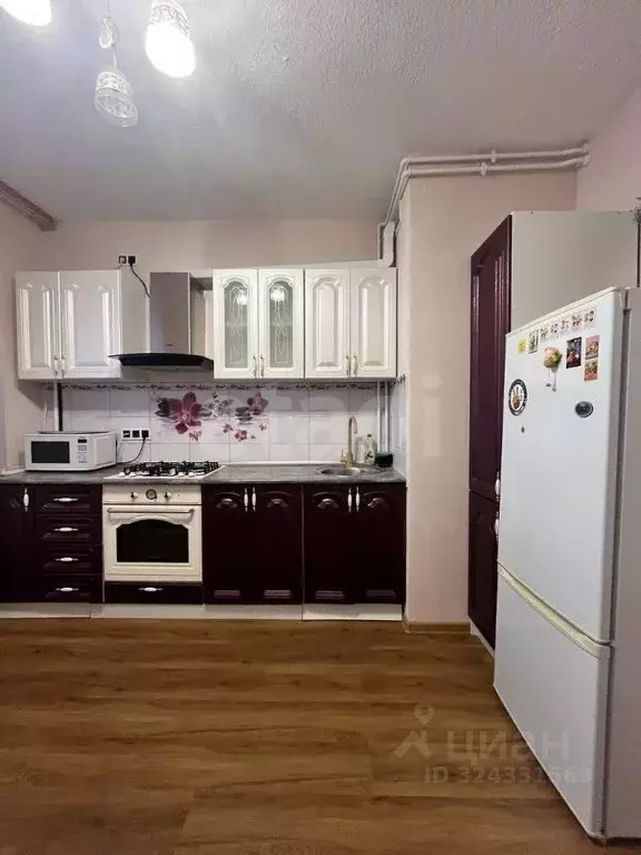 1-к кв. Ямало-Ненецкий АО, Новый Уренгой Оптимистов мкр, 4/3 (45.0 м) - Фото 2