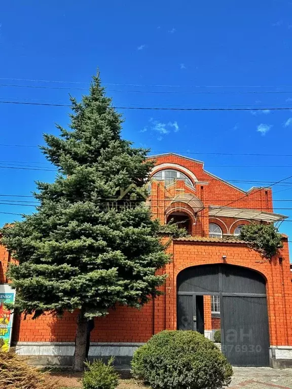 Дом в Северная Осетия, Владикавказ ул. Аксо Колиева, 7 (295 м) - Фото 1