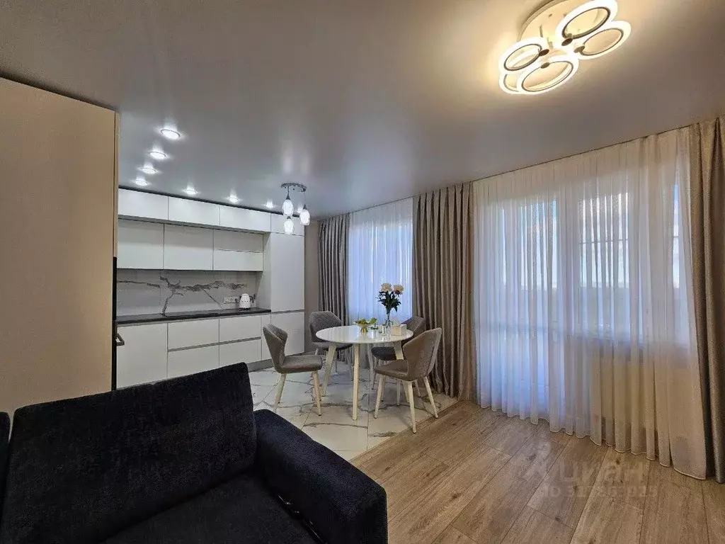 2-к кв. Волгоградская область, Волгоград ул. Расула Гамзатова, 19 ... - Фото 2