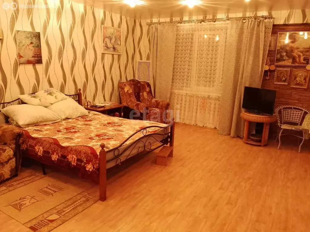 Квартира-студия: Туринск, Загородная улица, 34 (34.2 м) - Фото 1