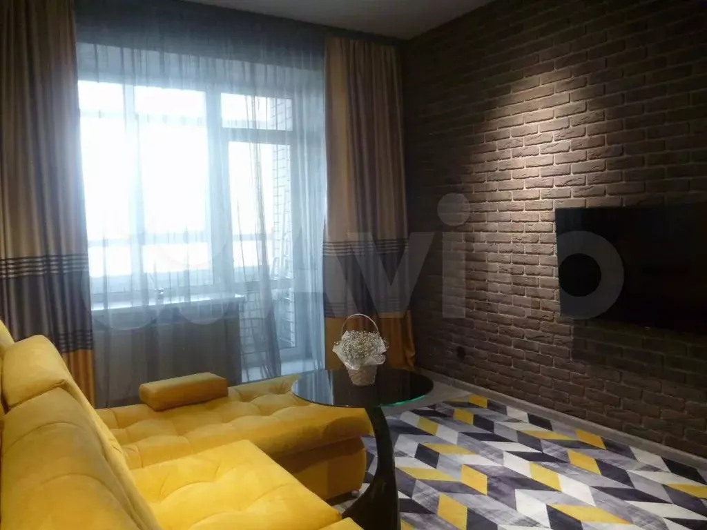 2-к. квартира, 60 м, 16/16 эт. - Фото 0