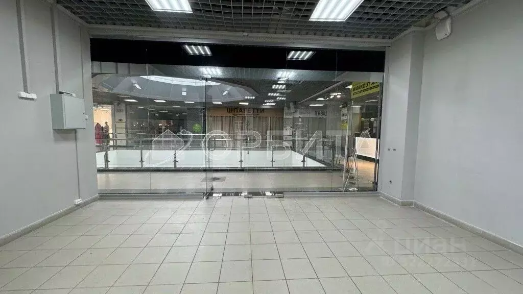 Торговая площадь в Тюменская область, Тюмень ул. 50 лет ВЛКСМ, 63 (142 ... - Фото 2