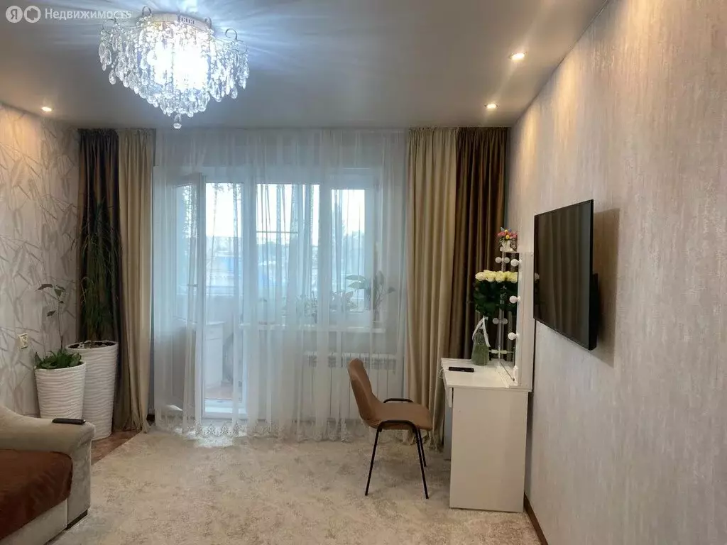 3-комнатная квартира: Ишимбай, улица Докучаева, 14 (68 м) - Фото 1