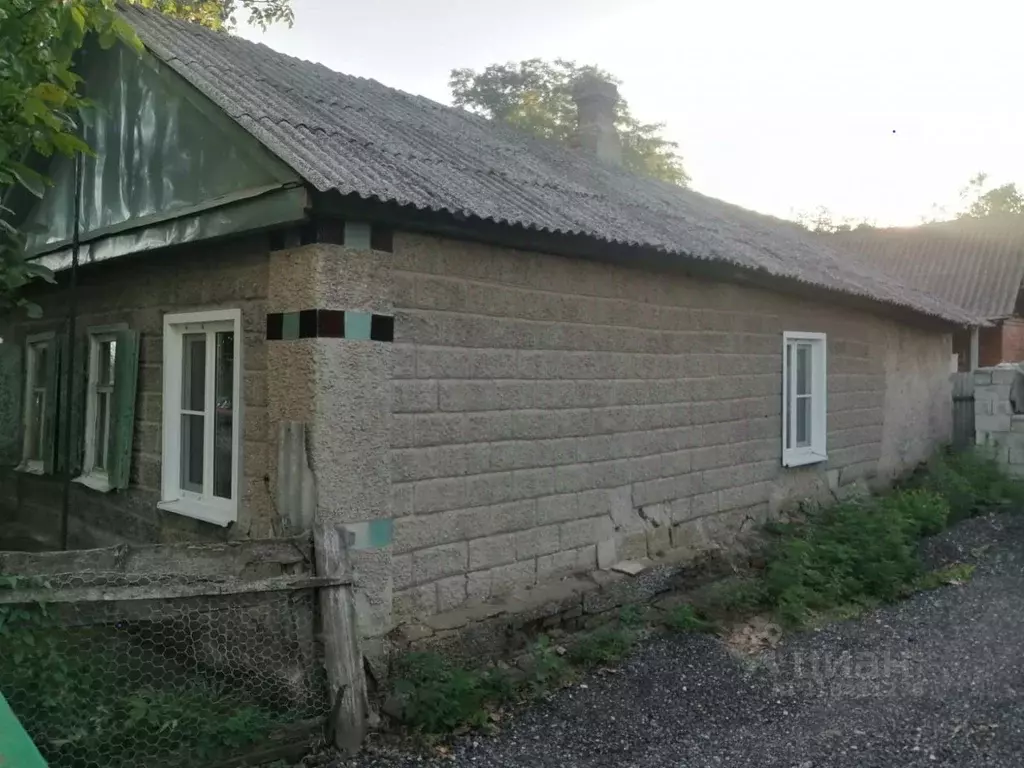 Дом в Краснодарский край, Щербиновский район, Старощербиновская ст-ца ... - Фото 0