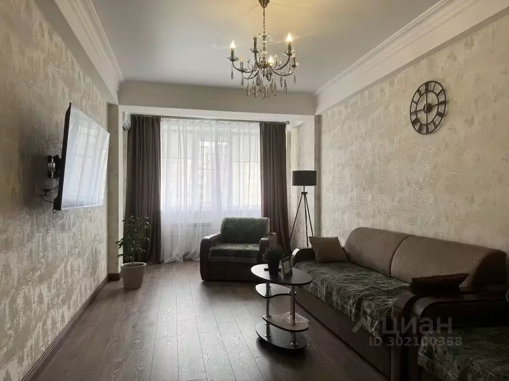 2-к кв. Дагестан, Каспийск просп. М. Омарова, 7 (86.0 м) - Фото 1