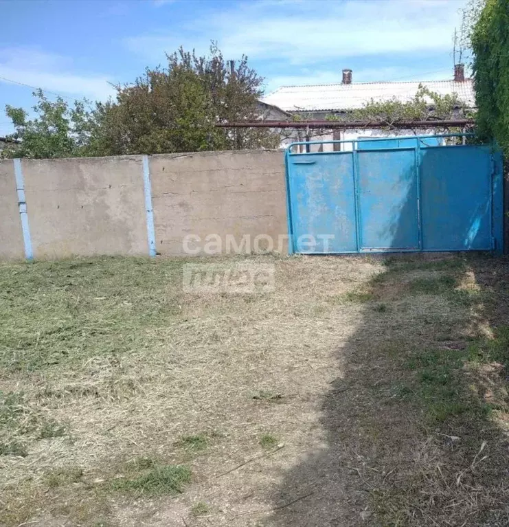 Дом в Крым, Ленинский район, Челядиновское с/пос, с. Челядиново ул. ... - Фото 1