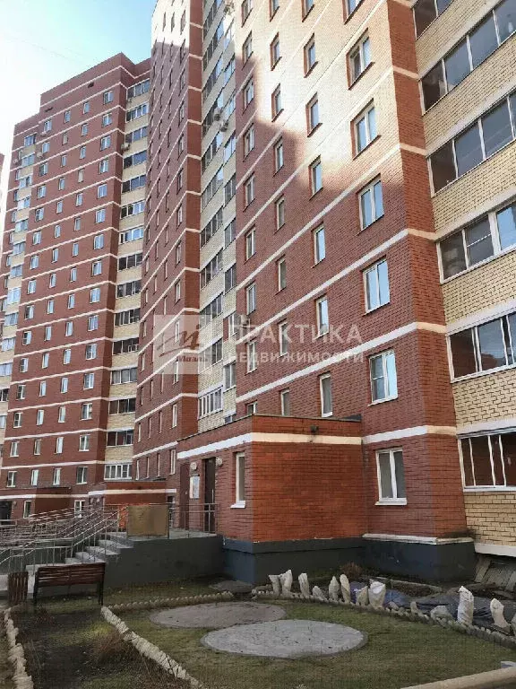 Продается 2-комнатная квартира - Фото 1