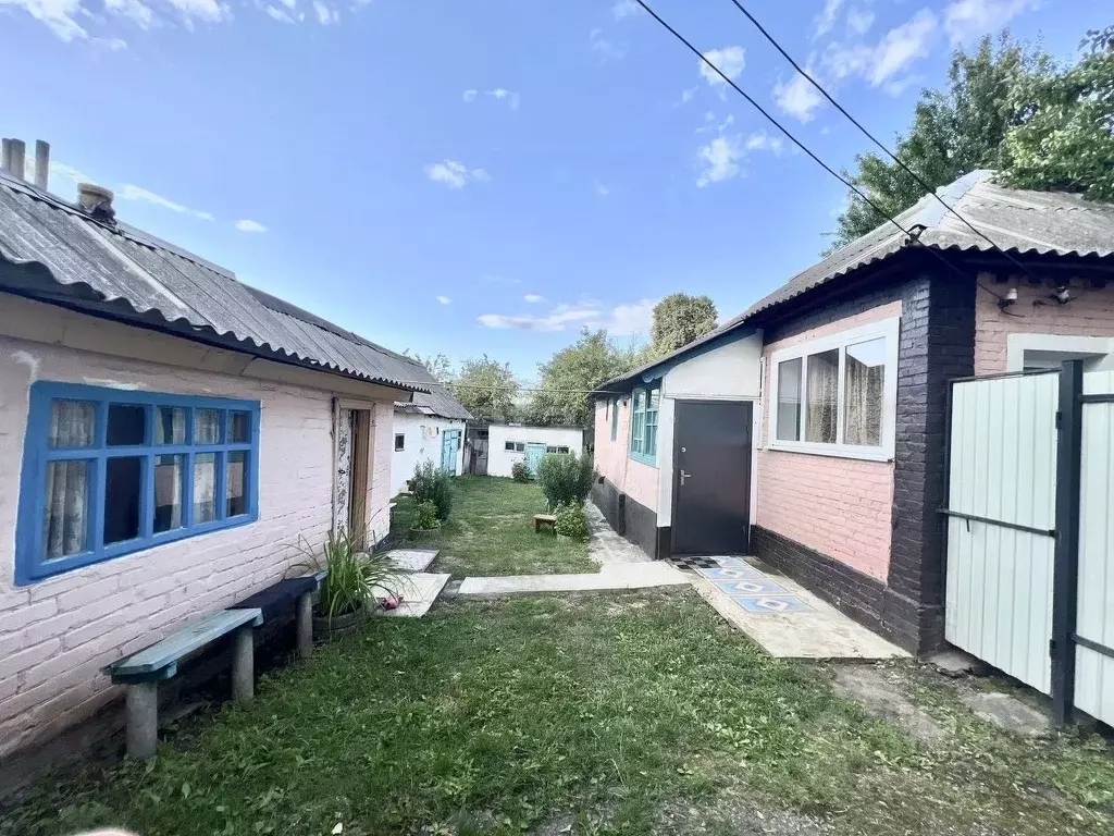 Дом в Белгородская область, Ракитянский район, Дмитриевское с/пос, с. ... - Фото 0
