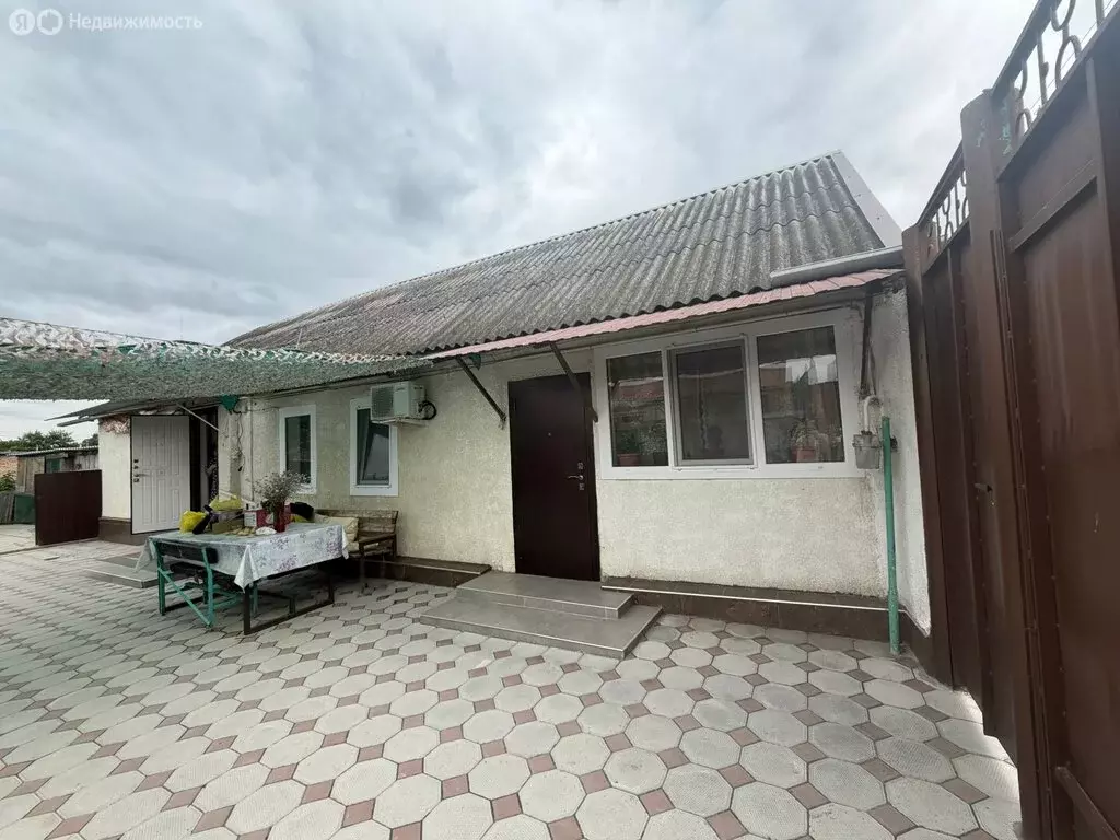 Дом в Моздок, улица Братьев Дубининых (99 м) - Фото 2